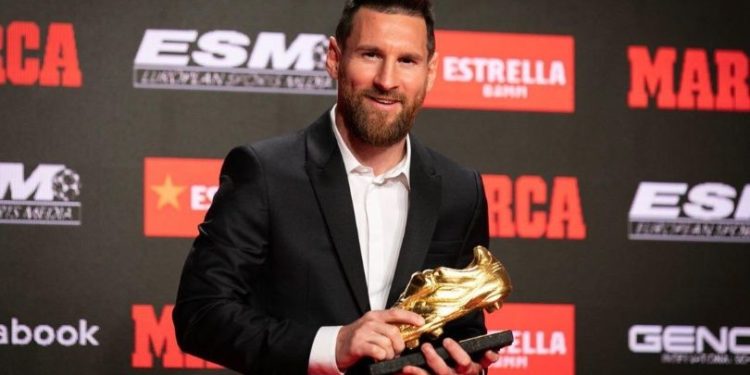 De la mano de sus hijos, Lionel Messi recibió su sexta Bota de Oro 1 2024