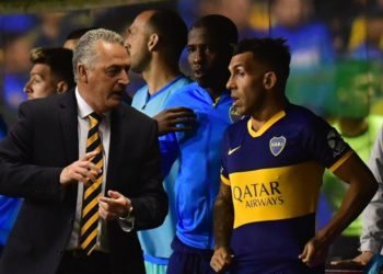 Alfaro aseguró que Tevez lo “desilusionó” y afirmó: “A Boca entré con 56 años y me fui con 82” 19 2024