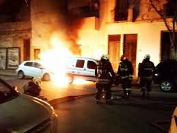 Un total de 14 vehículos se prendieron fuego e investigan si fueron "quemacoches" 1 2024