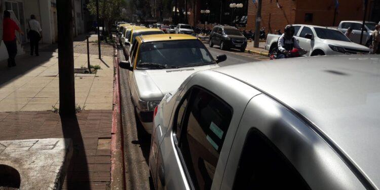 Taxistas posadeños se manifestaron en contra del funcionamiento de una App 1 2024