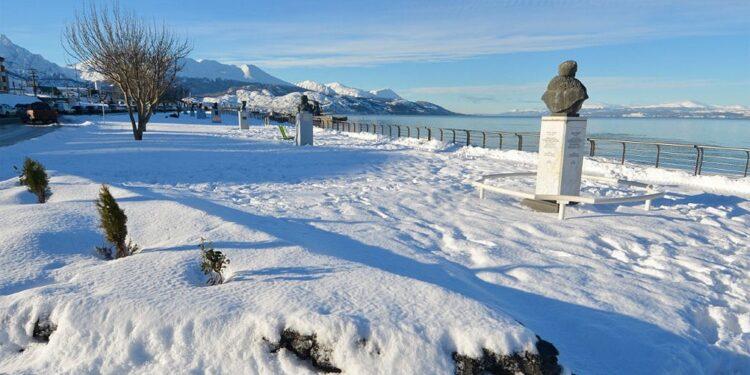 Ushuaia recibió octubre con la mayor nevada del año, una postal de invierno en plena primavera 1 2024