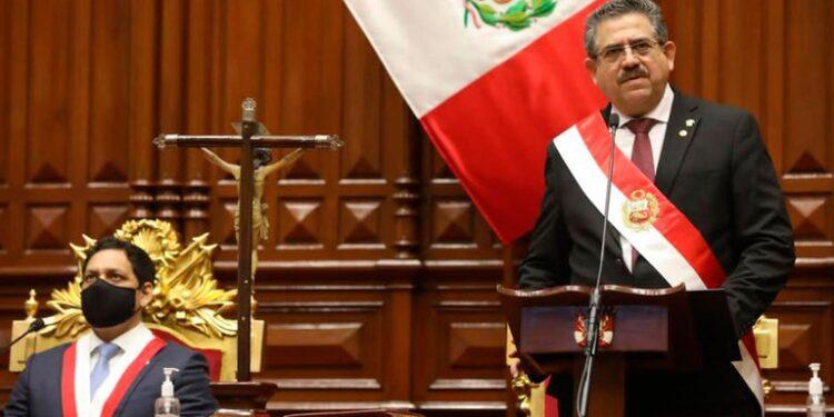 Manuel Merino asumió como presidente de Perú y confirmó que habrá elecciones presidenciales el 11 de abril de 2021 1 2024