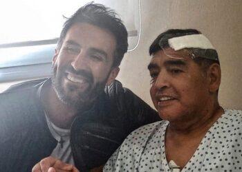 Maradona dejó la clínica de Olivos para continuar su tratamiento en forma domiciliaria 19 2024