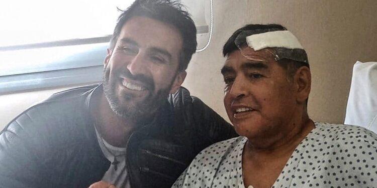Maradona dejó la clínica de Olivos para continuar su tratamiento en forma domiciliaria 1 2023