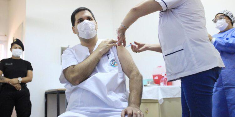 Ya se inició la Campaña de vacunación contra el COVID 19 en Misiones 1 2024