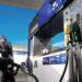 Faltante de combustible genera largas filas, el periplo de los automovilistas locales para cargar nafta 3 2024