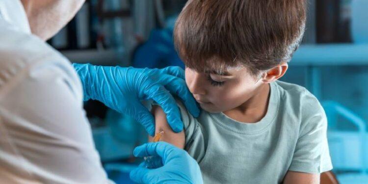 Vacunan sin turno a niños de 3 a 11 años 1 2024