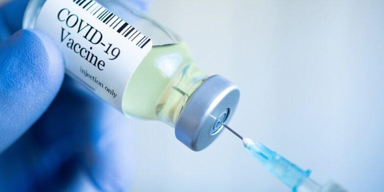 Se duplicaron los casos de Covid a nivel nacional: especialistas recomiendan aplicarse vacunas de refuerzo 1 2024
