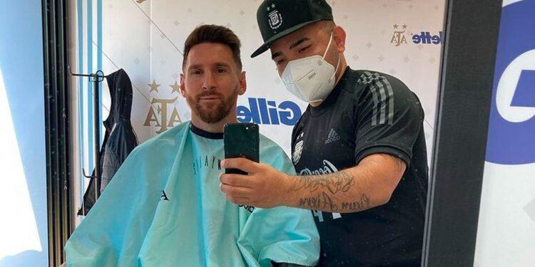 Messi se prepara adentro y afuera de la cancha 1 2024