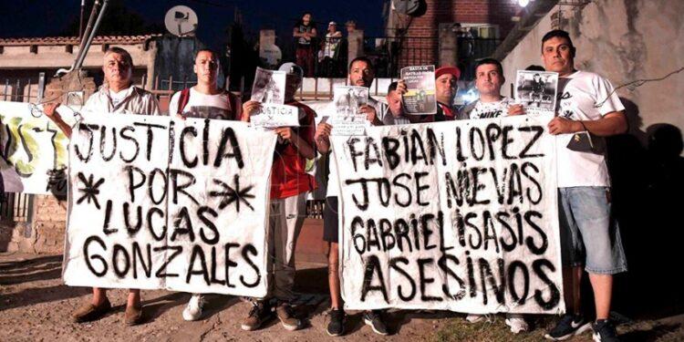 Crimen de Lucas González: el juez rechazó la eximición de prisión de la oficial prófuga 1 2024