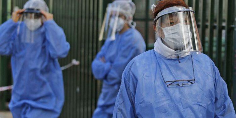 Murieron 12 personas y detectaron 7.183 nuevos contagios de coronavirus en el país 1 2024
