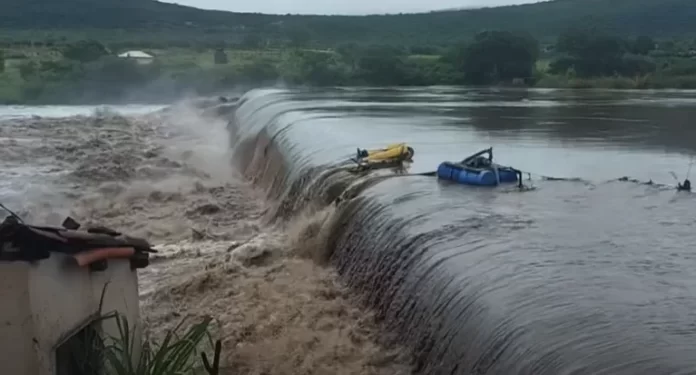 Se derrumbó una represa en Brasil tras semanas de fuertes lluvias e inundaciones 1 2024