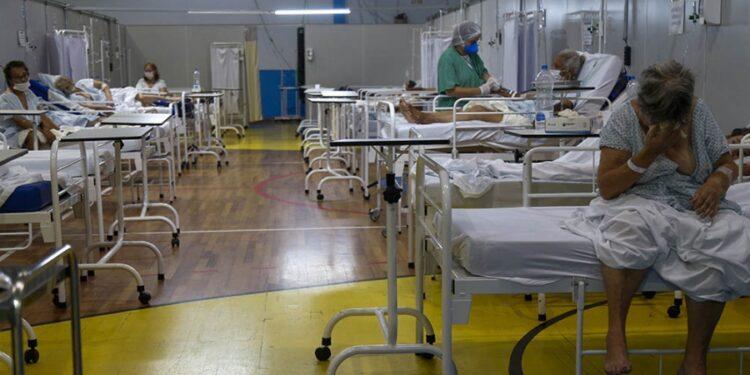 Colapso sanitario en Brasilia: ya no hay camas para pacientes con coronavirus 1 2024