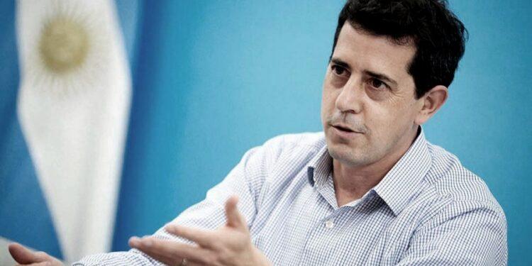 De Pedro cuestionó a los opositores que "hacen lobby contra un acuerdo con el FMI" 1 2024