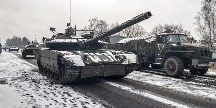 Los tanques rusos siguen con el asedio a grandes ciudades ucranianas, mientras se busca mediar en el conflicto 1 2024