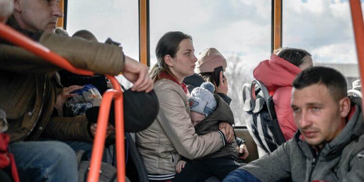 Ucrania acelera las evacuaciones de civiles en el este antes de esperada ofensiva rusa 1 2024