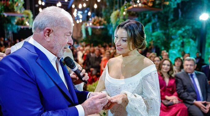 Brasil: Lula se casó con una socióloga y militante del Partido de los Trabajadores 1 2024