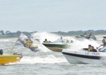 Paso de la Patria: desapareció un pescador luego de que una barcaza chocara a una lancha 5 2024