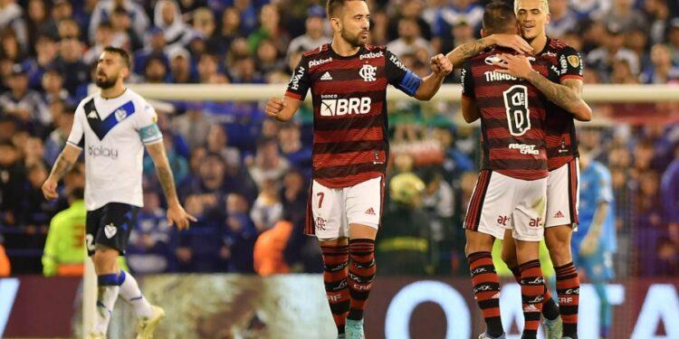 Copa Libertadores: Vélez sufrió una dura goleada ante Flamengo que prácticamente sentenció la serie 1 2024