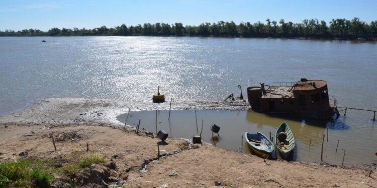 La bajante del río Paraná es la más larga de la historia y continuará hasta fin de año 1 2024