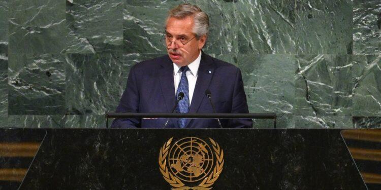 Fernández pidió el "rechazo global" ante los "discursos extremistas" que buscan "erosionar a la democracia" 1 2024