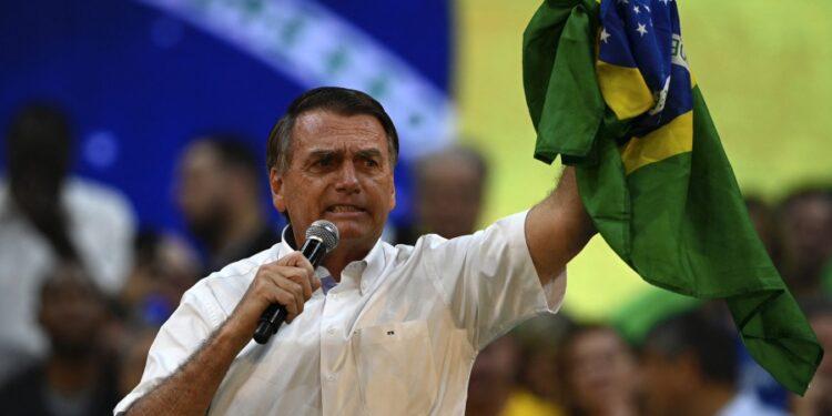 Bolsonaro agita el fantasma del fraude: "Si no gano con el 60% es porque hay algo raro" 1 2024