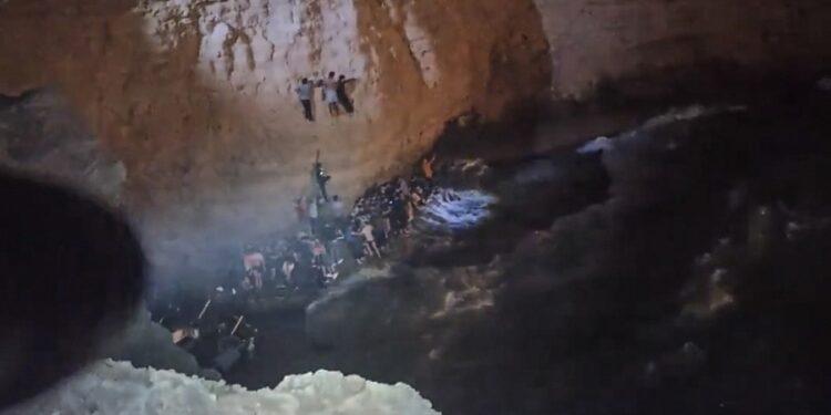 Dramáticos rescates en Grecia tras dos naufragios con al menos 20 muertos y desaparecidos 1 2024