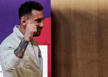 Barcelona confirmó contactos con el padre de Lionel Messi para su vuelta al club 17 2024