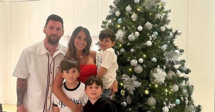 El festejo navideño de Lionel Messi y el resto de los campeones del mundo 1 2024