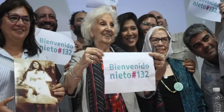 Las Abuelas de Plaza de Mayo anunciaron la restitución del nieto 132 1 2024