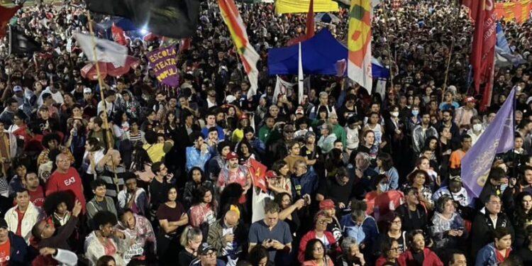 Multitudinaria manifestación de respaldo a Lula tras el ataque a la democracia 1 2024