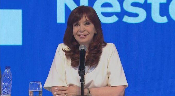 CFK bajó el tono al clamor por su candidatura: "Di todo lo que tenía que dar" 1 2024