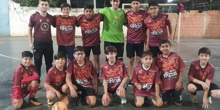 Los chicos del C13 de Telecentro y un debut alentador en el torneo de futsal de la Asociación 1 2024