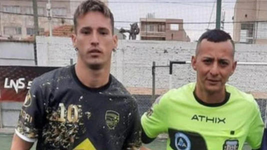 El árbitro tras el suicidio del jugador de fútbol y la extorsión: "No le pedí plata" 1 2023
