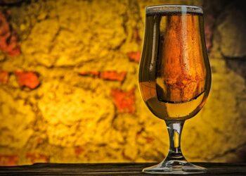 Tras polémica por concurso de cerveza advierten que al ser bebidas alcohólicas "puede haber consumo problemático e intoxicación" 9 2024