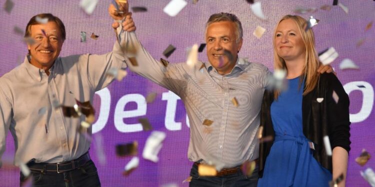 Cornejo ganó y agradeció haber sido electo gobernador de Mendoza "por el voto popular" 1 2024