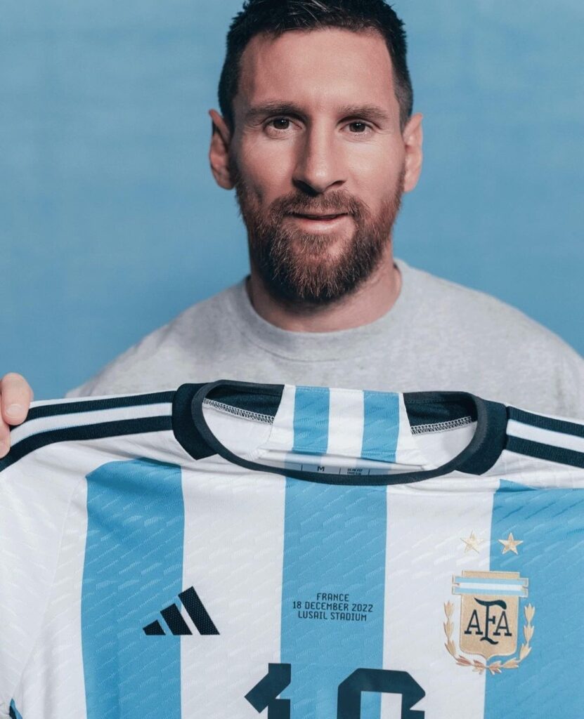 Messi subastará seis camisetas que utilizó en el Mundial de Qatar 2022 3 2023