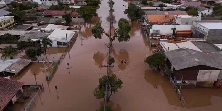 Un drama sin fin: las amenazas de nuevas inundaciones prolongan la catástrofe en sur de Brasil 1 2024