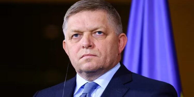 El primer ministro de Eslovaquia fue operado tras ser atacado a balazos 1 2024