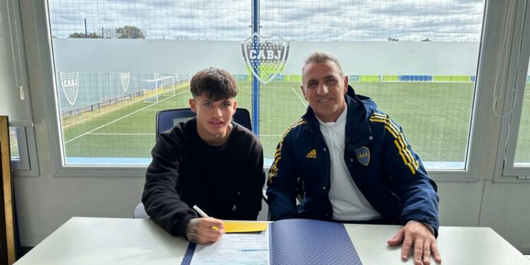 Vidal González junior firmó su primer contrato con Boca con una cláusula millonaria 1 2024