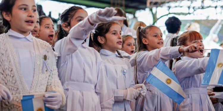 Misiones honró a Manuel Belgrano en Candelaria con emotiva promesa a la bandera 1 2024